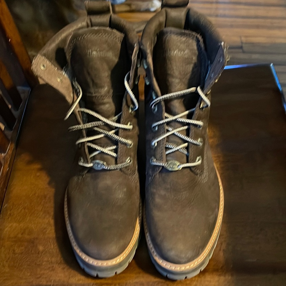Womens 8.5 timberland